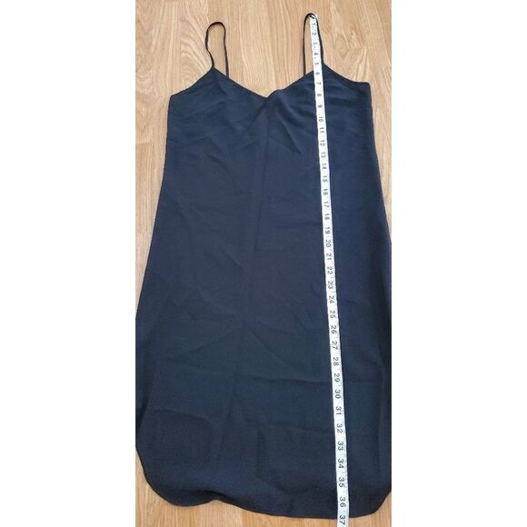 Vince 100% Silk V Neck Black Cami Dress Sz Small - Picture 10 of 10